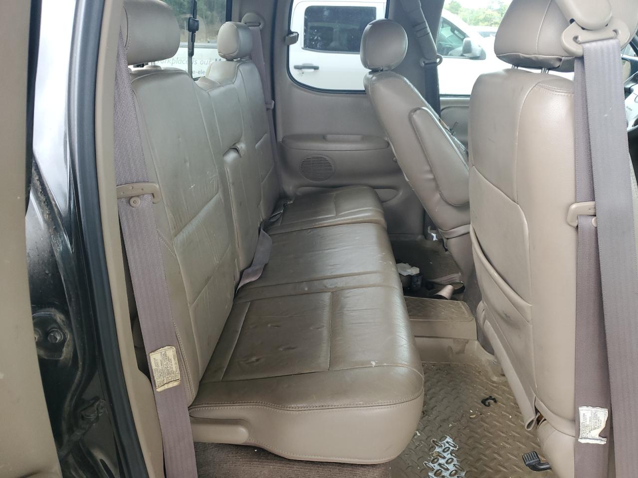 2000 Toyota Tundra Access Cab Limited VIN: 5TBRT3818YS017823 Lot: 84816835