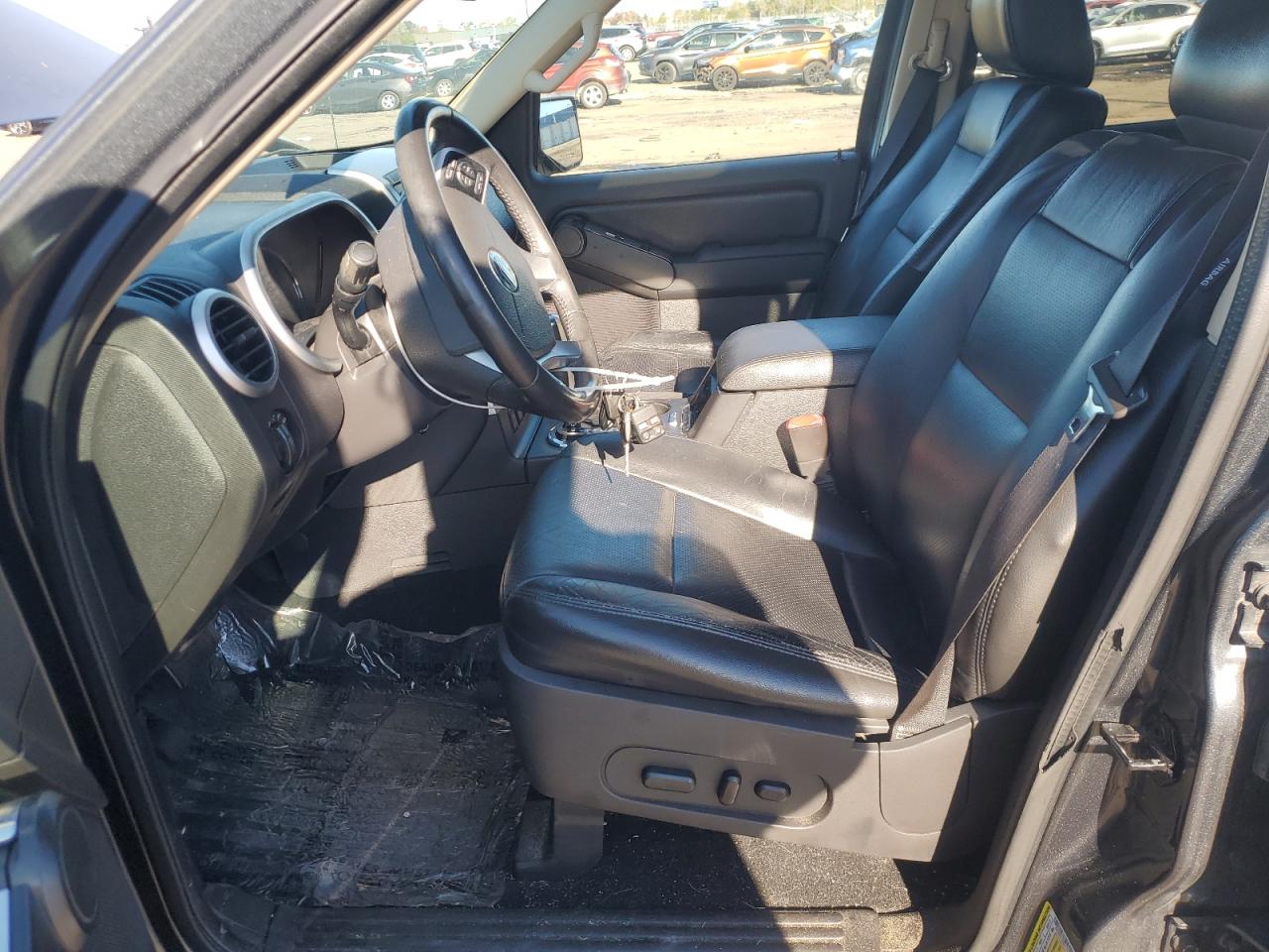 2010 Mercury Mountaineer Premier VIN: 4M2EN4JE8AUJ04300 Lot: 82346365