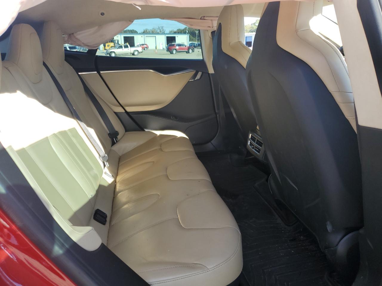 2015 Tesla Model S 85D VIN: 5YJSA1H25FF087289 Lot: 90706065