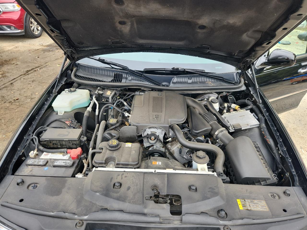 2011 Lincoln Town Car Signature Long Wheelbase VIN: 2LNBL8FV3BX762627 Lot: 90146575