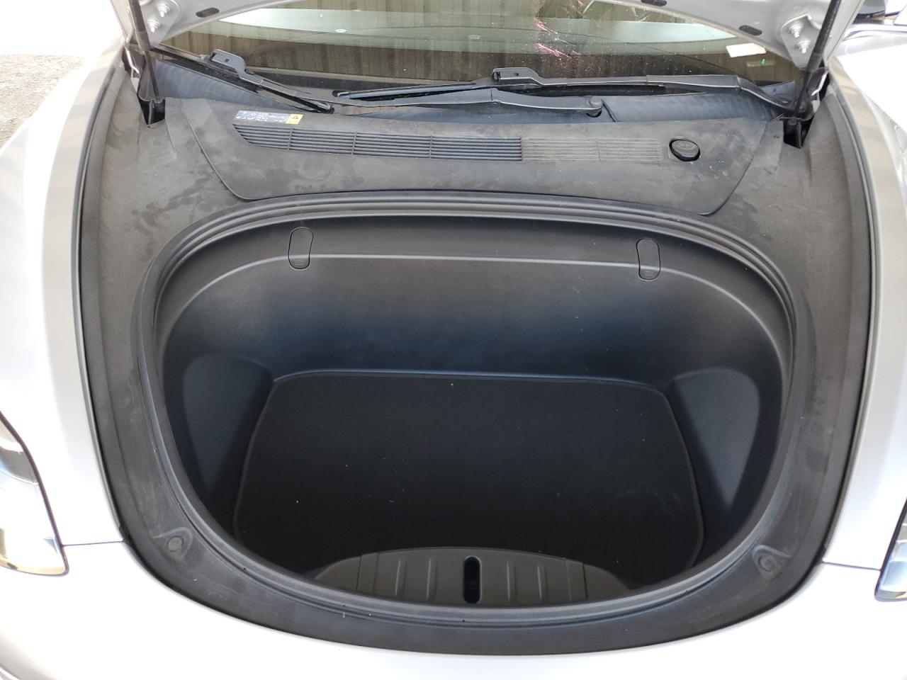 2018 Tesla Model 3 VIN: 5YJ3E1EA6JF037160 Lot: 82459025