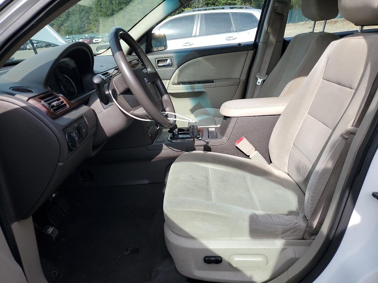 2008 Ford Taurus Sel VIN: 1FAHP27W18G170073 Lot: 82338625