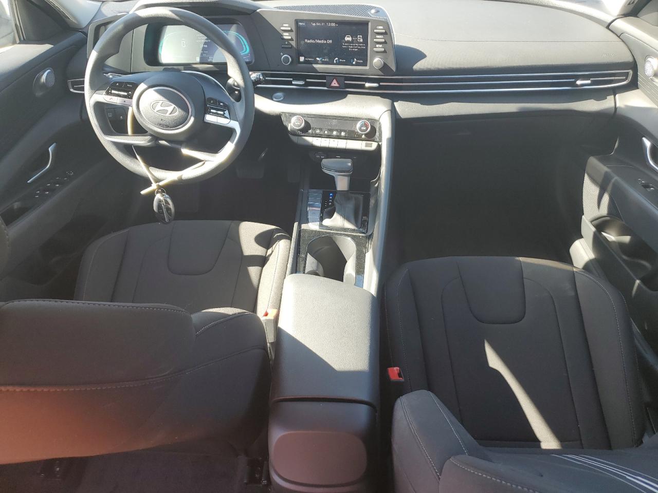 2025 Hyundai Elantra Blue VIN: KMHLM4DJ2SU143471 Lot: 87416255