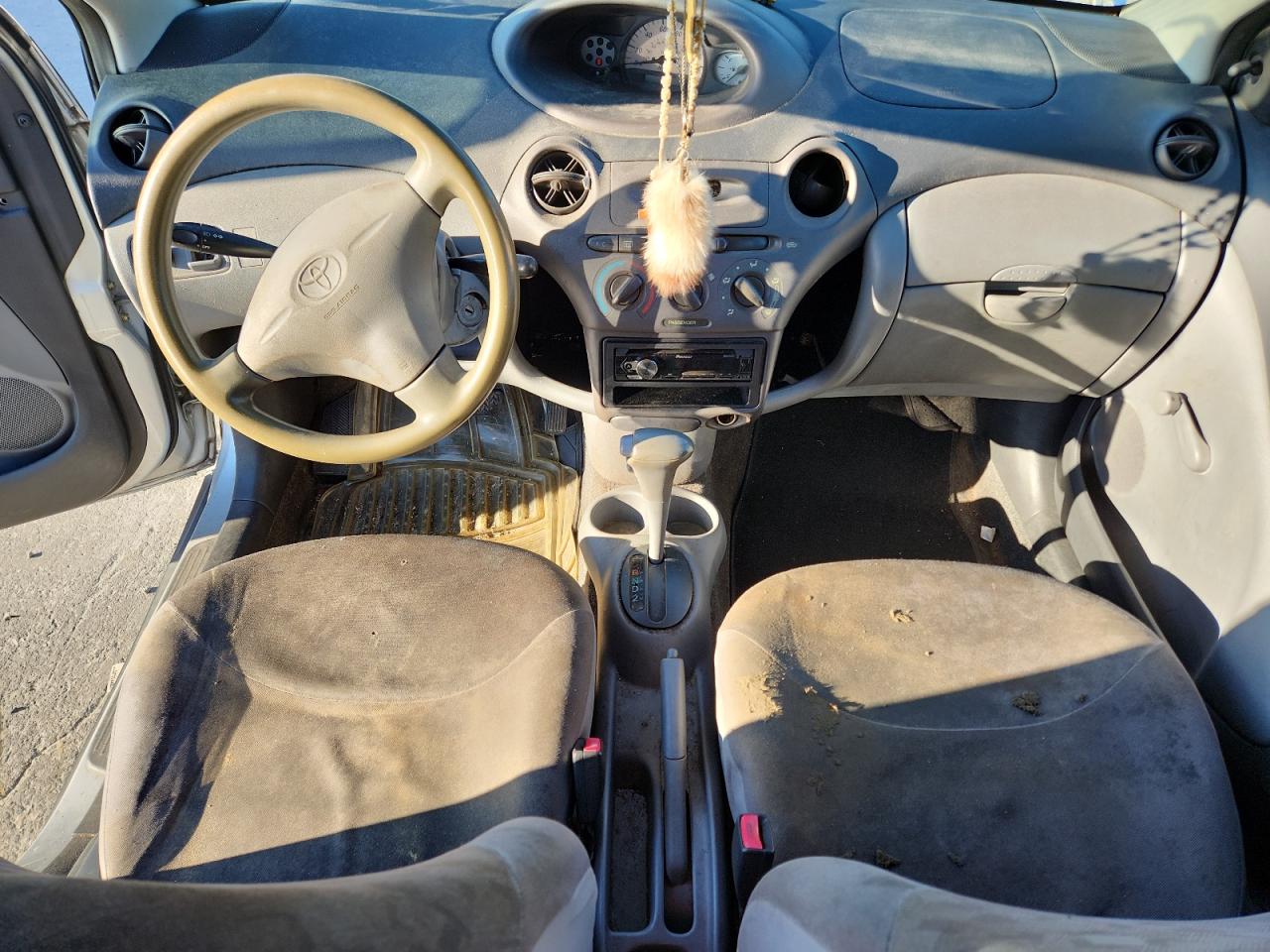 2001 Toyota Echo VIN: JTDBT123210188423 Lot: 90879885