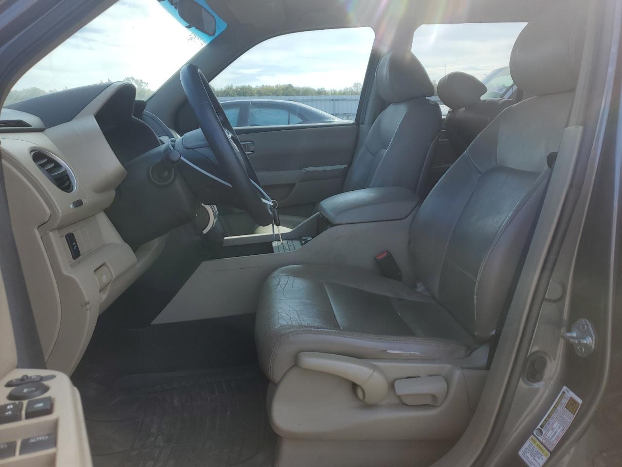 2009 Honda Pilot Lx VIN: 5FNYF48269B009783 Lot: 81909175