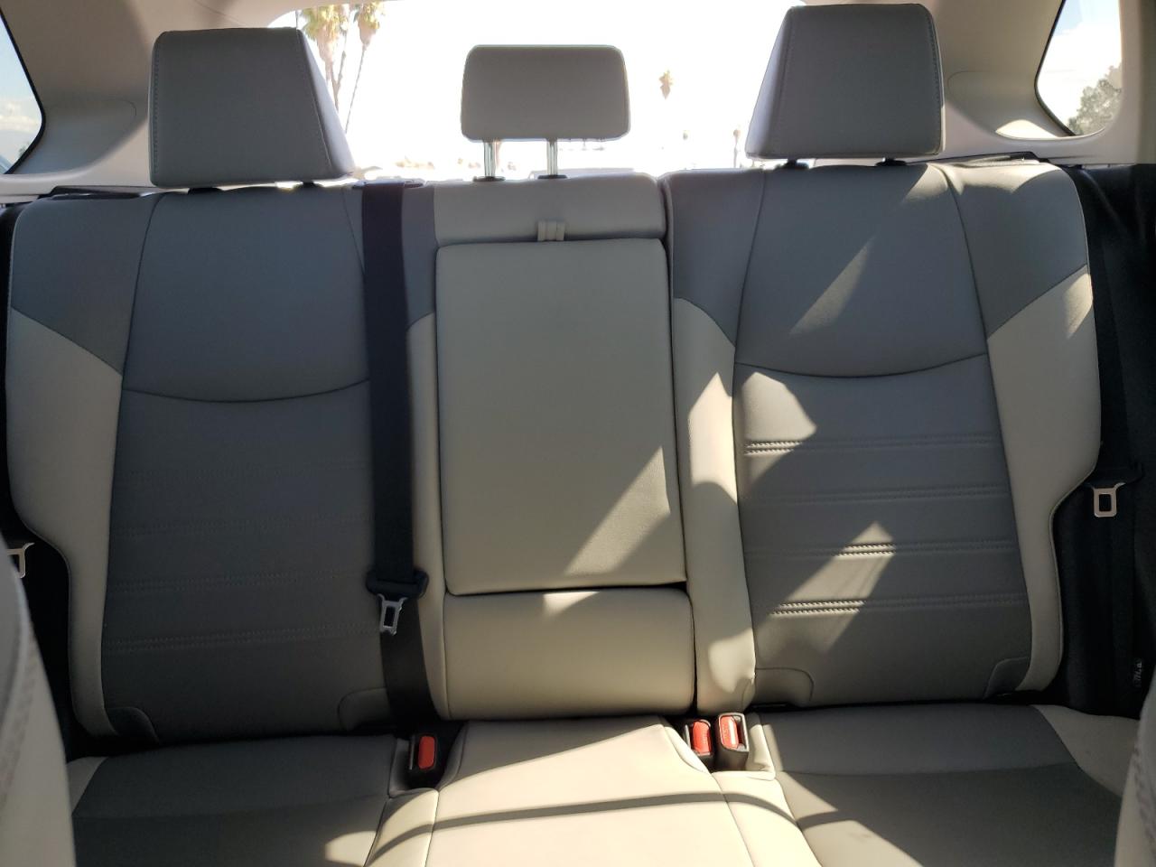 2024 Toyota Rav4 Xle Premium VIN: 2T3C1RFV7RC288336 Lot: 85744475