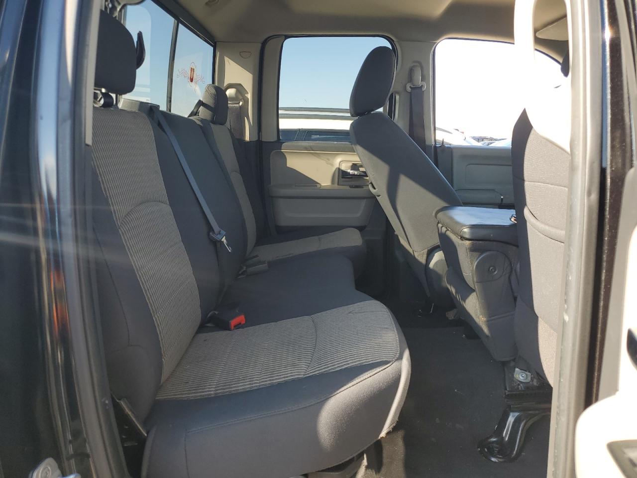 2010 Dodge Ram 1500 VIN: 1D7RV1GT7AS261779 Lot: 82281265