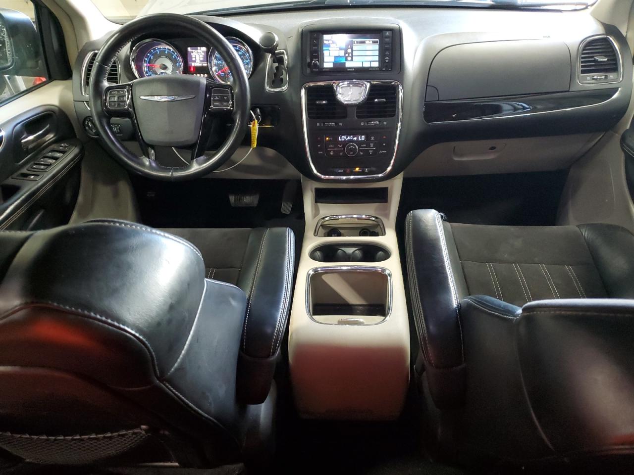 2014 Chrysler Town & Country Touring L VIN: 2C4RC1CG2ER273001 Lot: 84975395