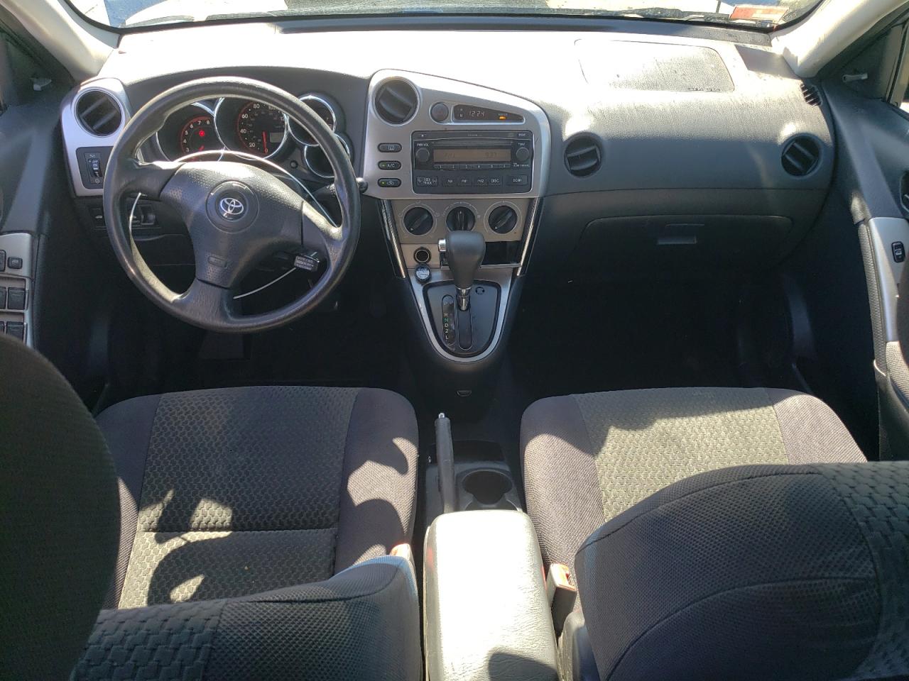 2005 Toyota Corolla Matrix Base VIN: 2T1LR30E45C385639 Lot: 85079965