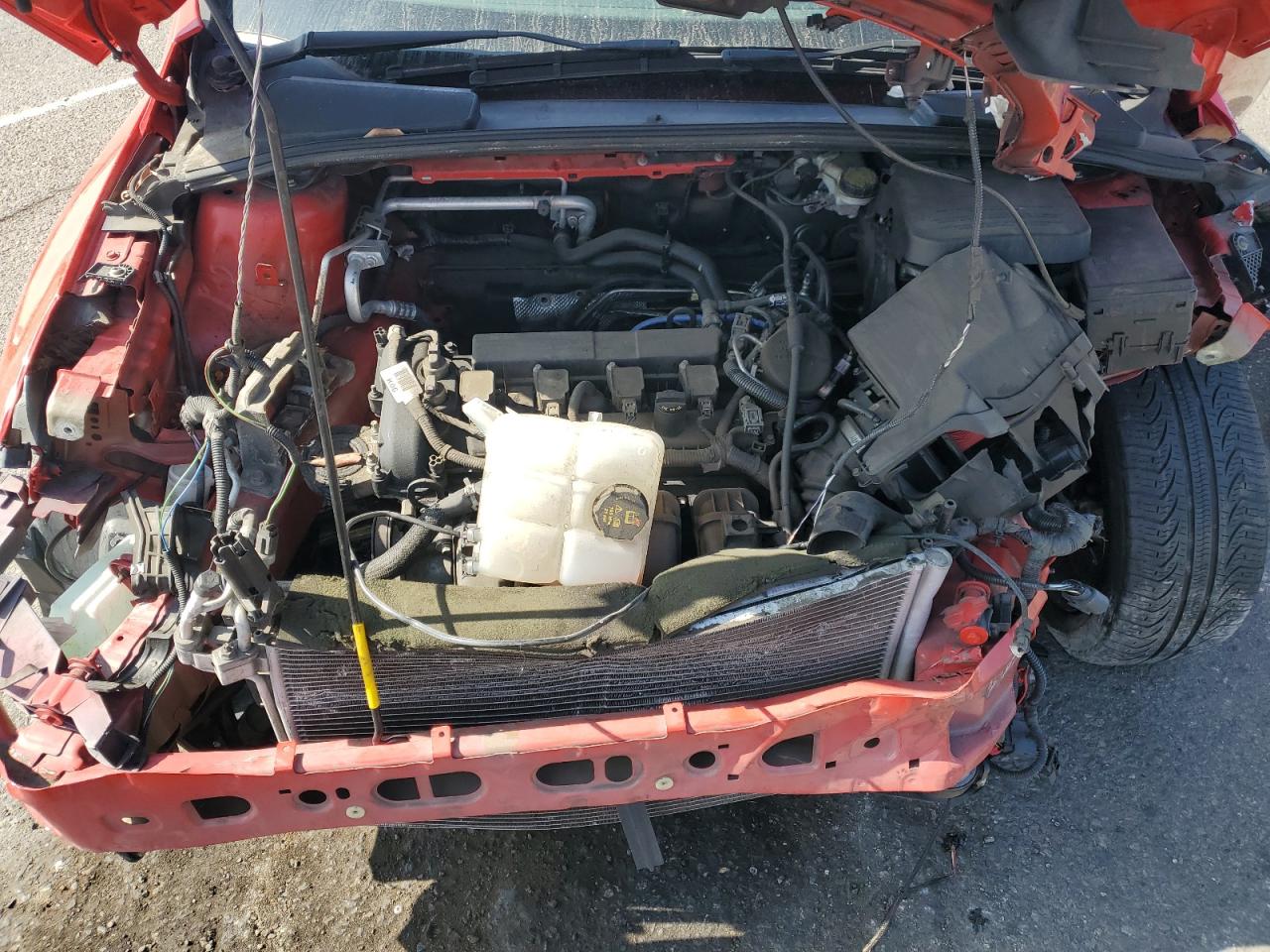 2015 Ford Focus Se VIN: 1FADP3K28FL261791 Lot: 82255085