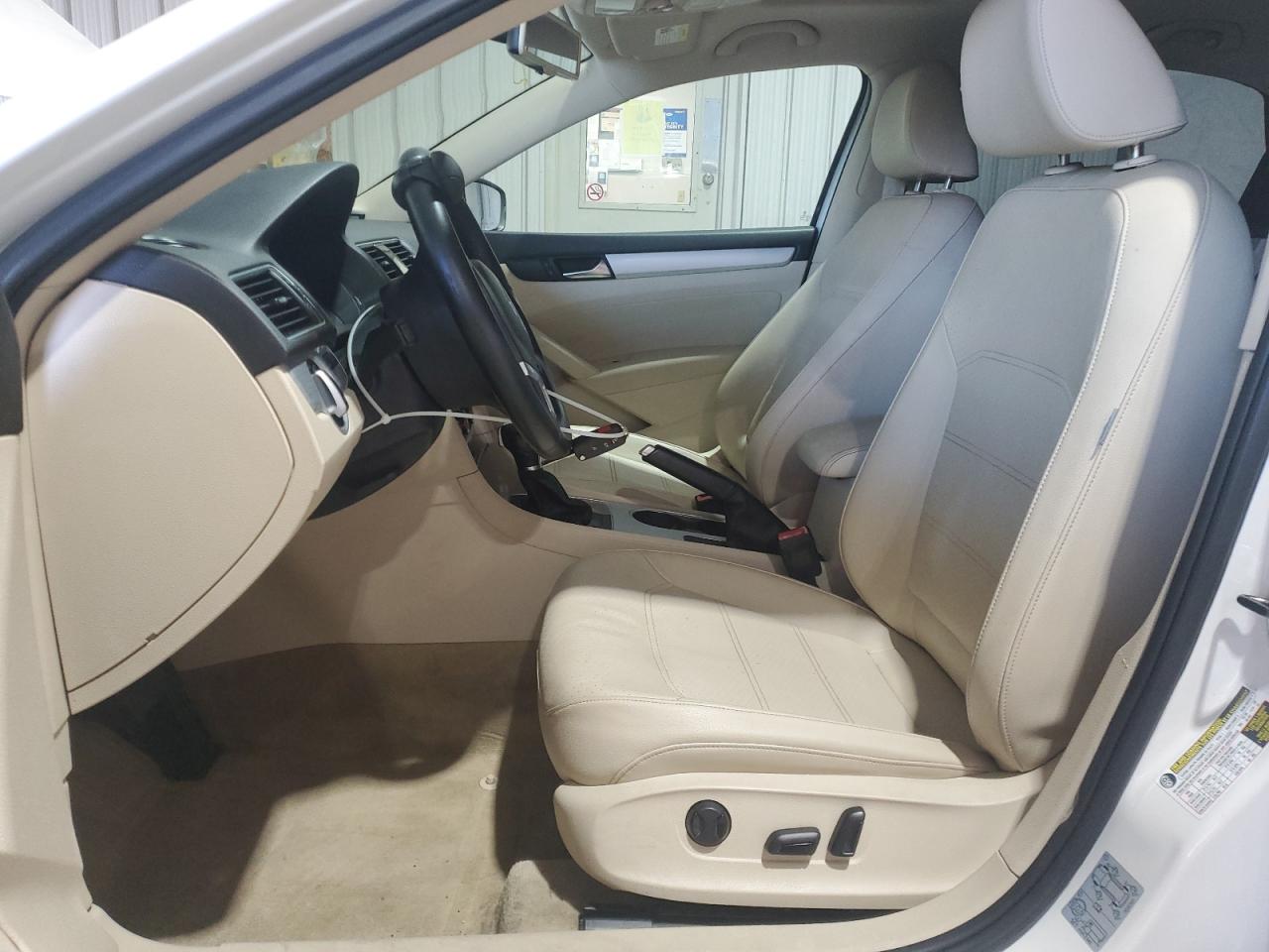 2013 Volkswagen Passat Se VIN: 1VWBP7A36DC038629 Lot: 85191155