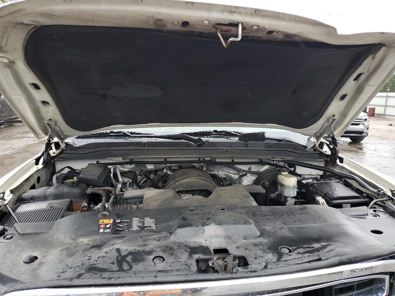 2015 GMC Yukon Slt VIN: 1GKS1BKC5FR261898 Lot: 89858915