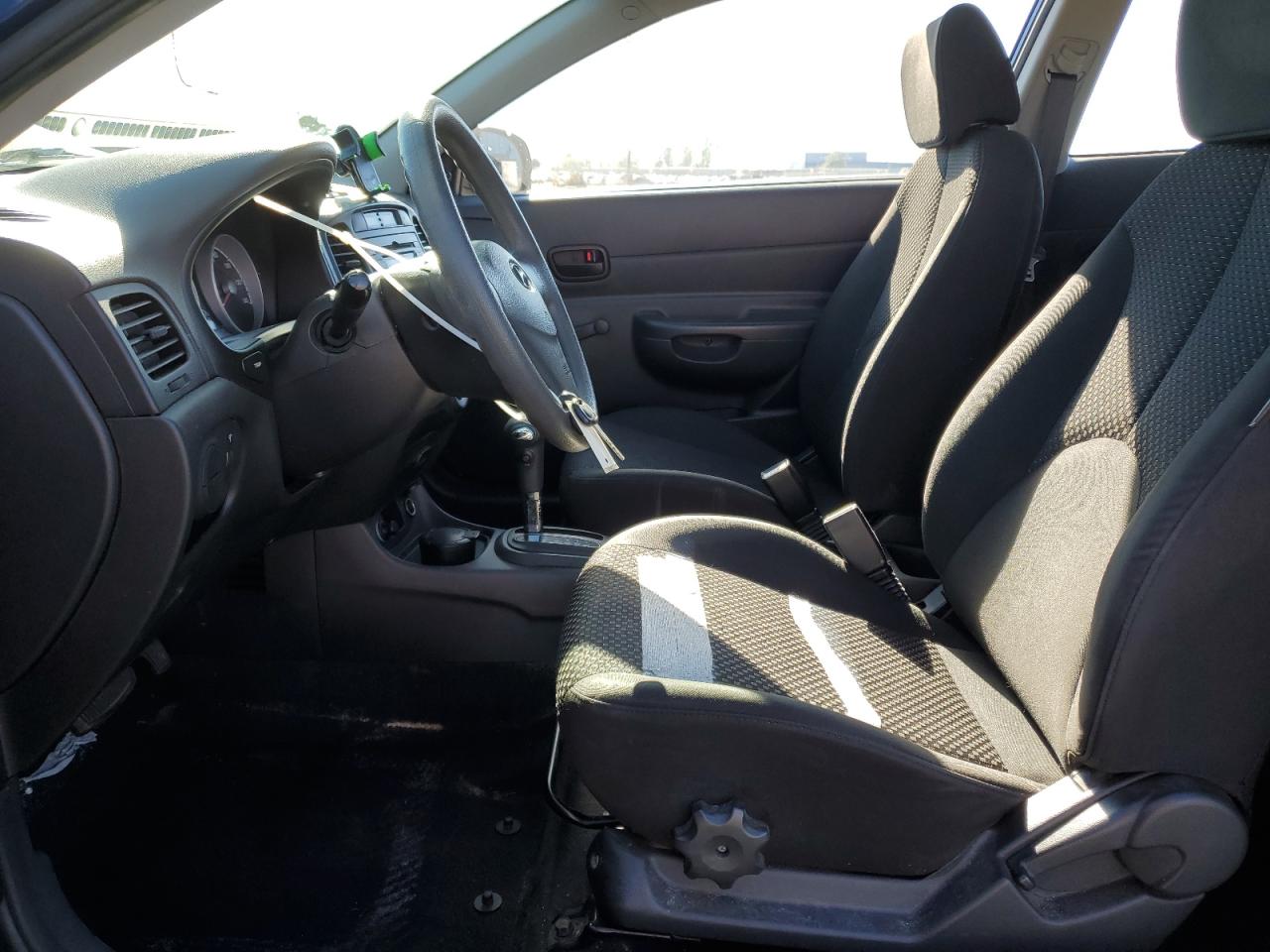 2010 Hyundai Accent Blue VIN: KMHCM3AC0AU169338 Lot: 85682435