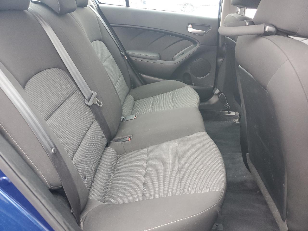 2018 Kia Forte Lx VIN: 3KPFK4A71JE270984 Lot: 82683405