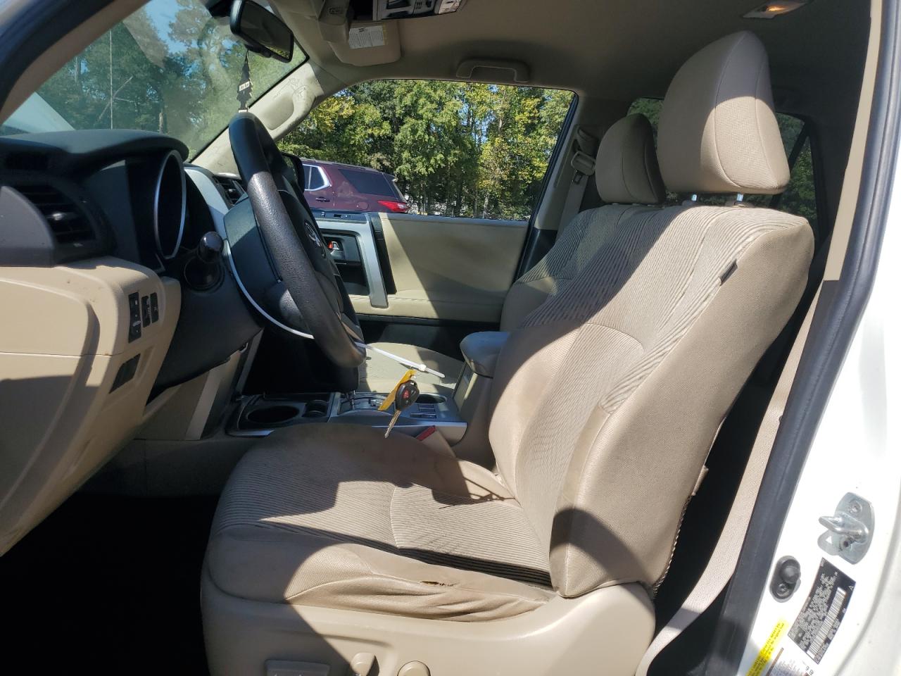 2011 Toyota 4Runner Sr5 VIN: JTEZU5JR2B5024646 Lot: 84928555