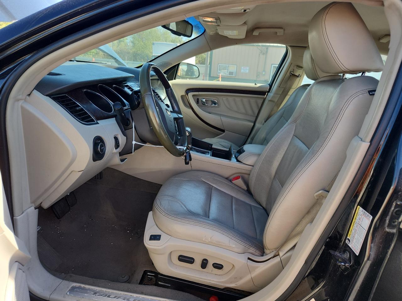 2010 Ford Taurus Limited VIN: 1FAHP2FW9AG134543 Lot: 86241245