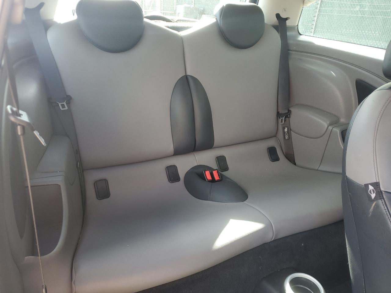 2006 Mini Cooper VIN: WMWRC33526TK16170 Lot: 85739375