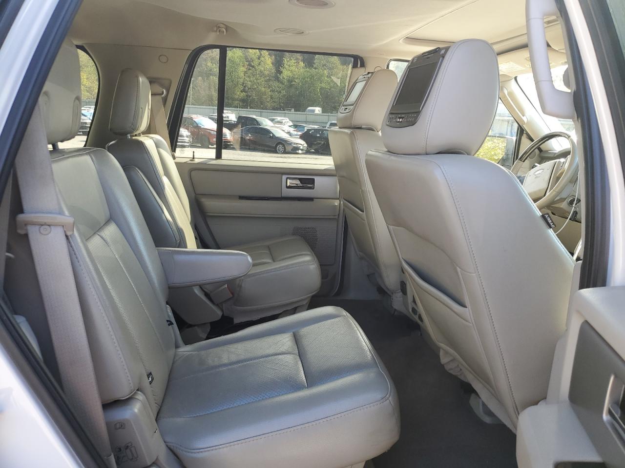 2011 Ford Expedition Limited VIN: 1FMJU2A58BEF04165 Lot: 86285525