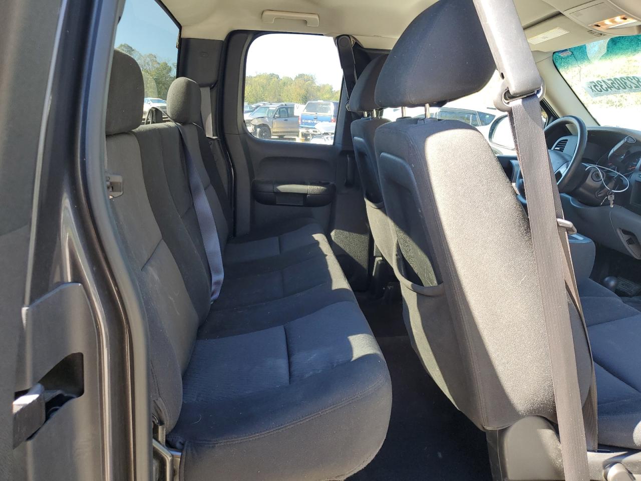 2011 Chevrolet Silverado K1500 Ls VIN: 1GCRKREA1BZ102350 Lot: 82305435