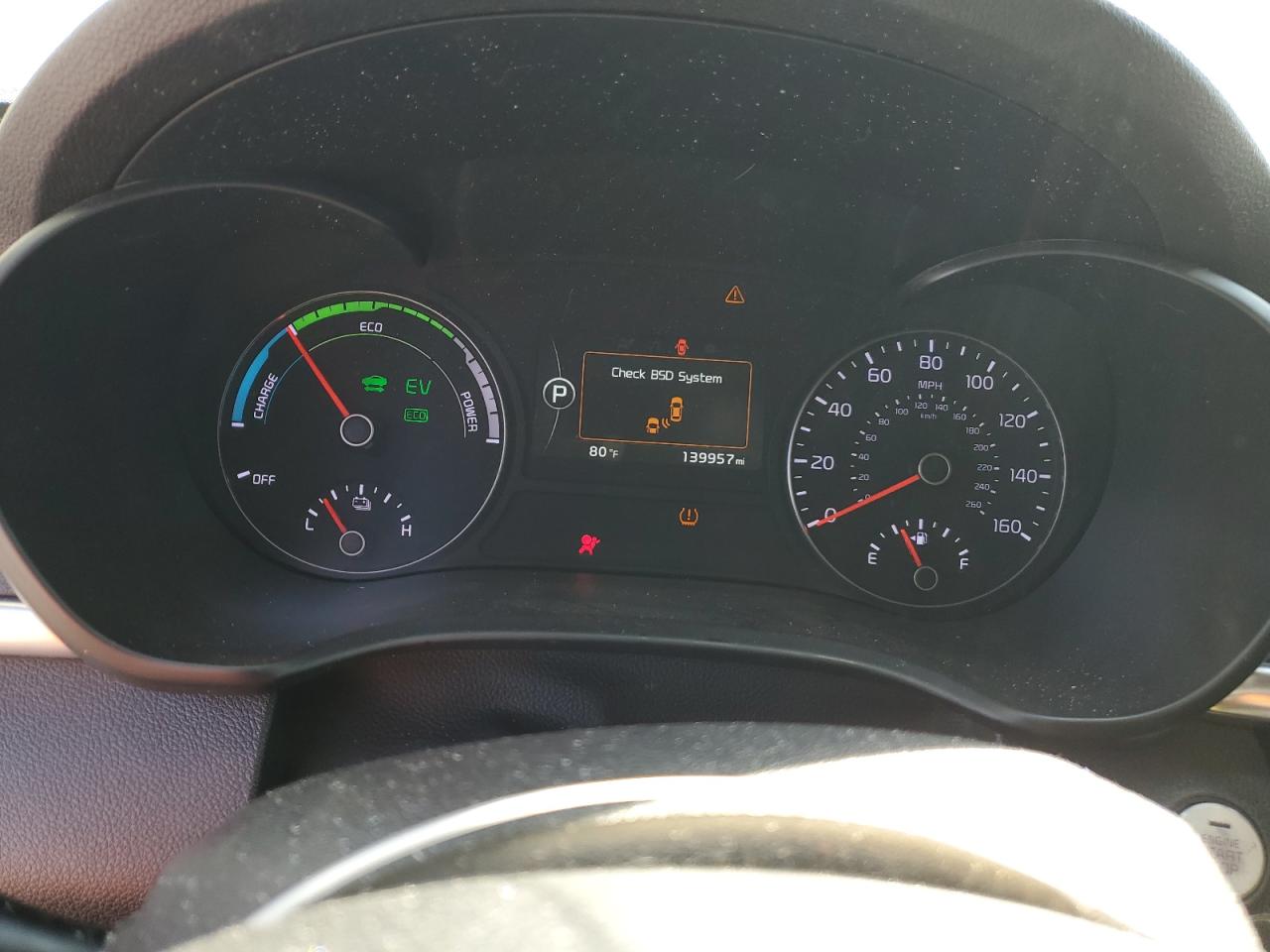 2017 Kia Optima Hybrid VIN: KNAGT4LE5H5011172 Lot: 85005705