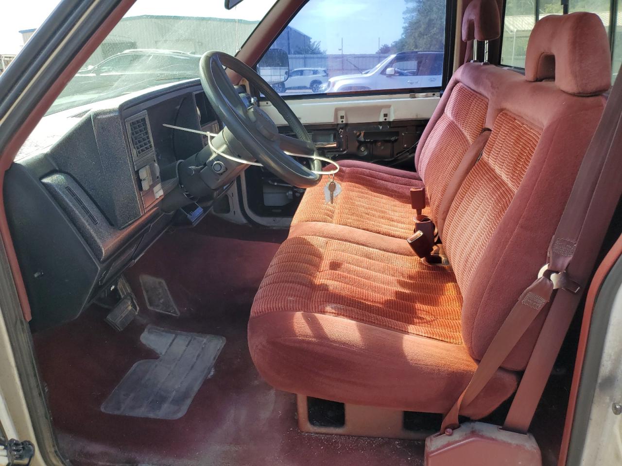 1993 Chevrolet Gmt-400 C1500 VIN: 1GCDC14K7PZ190363 Lot: 81367925