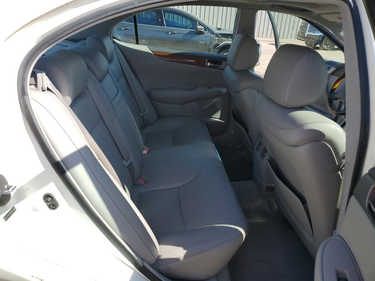 2005 Lexus Es 330 VIN: JTHBA30G555115545 Lot: 84981855