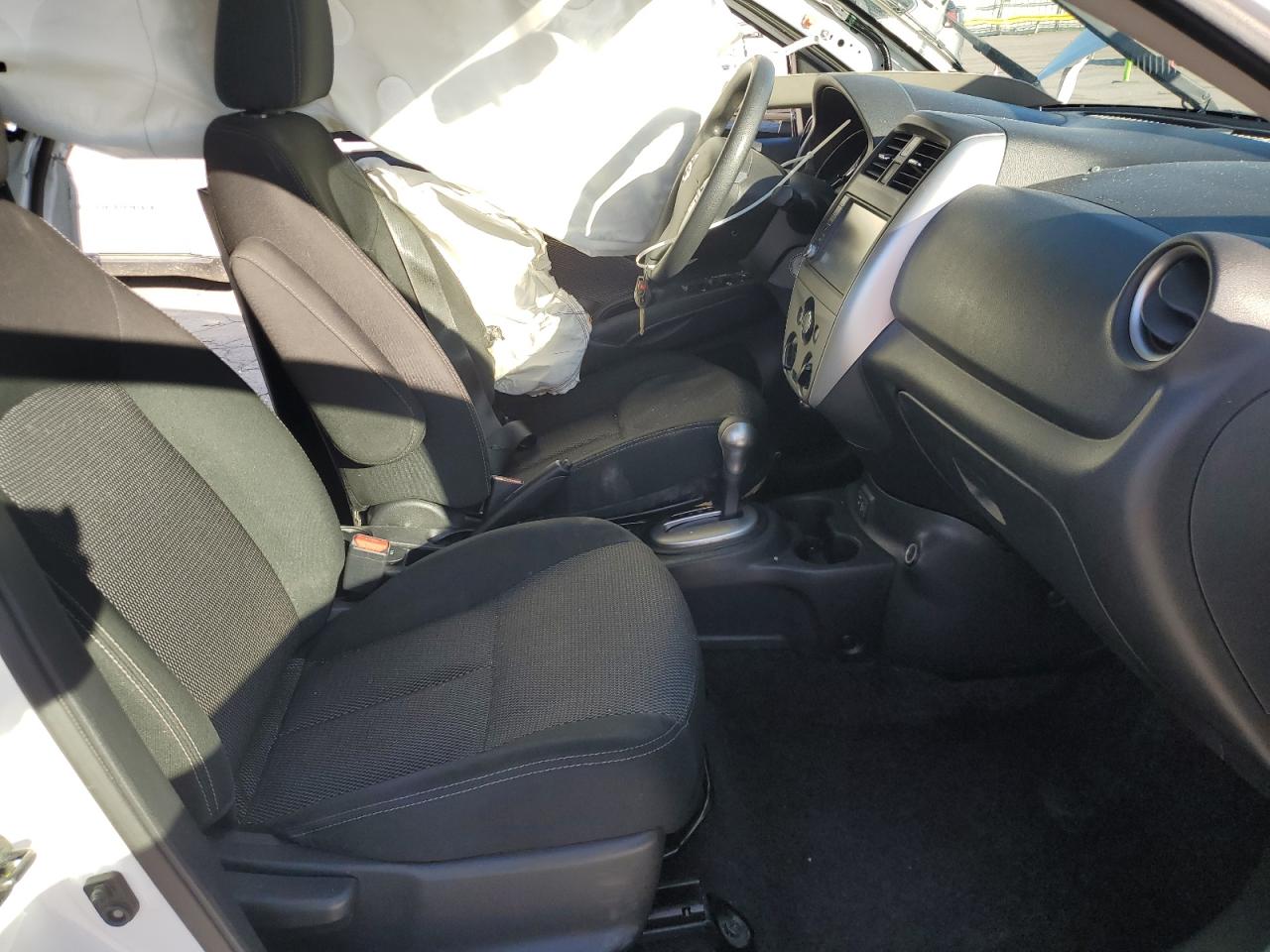 2019 Nissan Versa S VIN: 3N1CN7AP2KL832189 Lot: 85003975