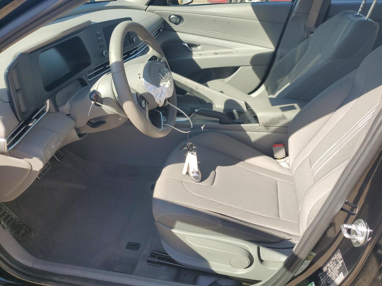 2025 Hyundai Elantra Sel Sport VIN: KMHLM4DG3SU048762 Lot: 84632425