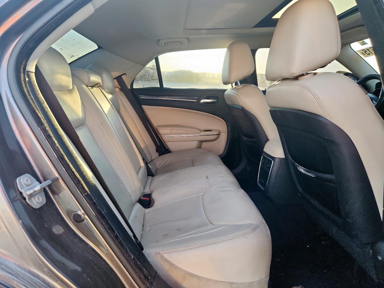 2016 Chrysler 300 Limited VIN: 2C3CCAAG8GH295784 Lot: 86179615