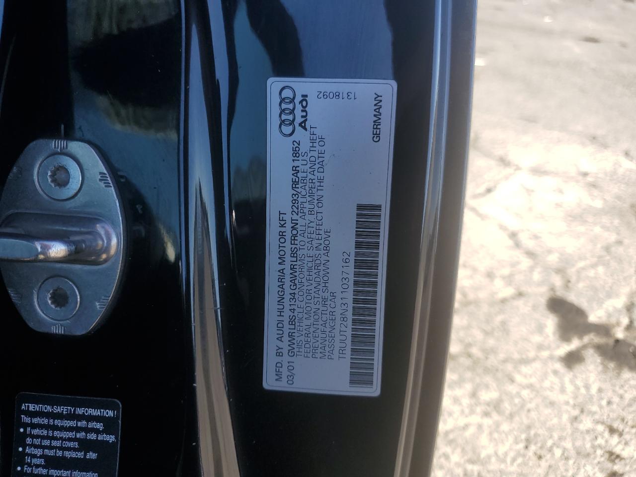 Фото: TRUUT28N311037162