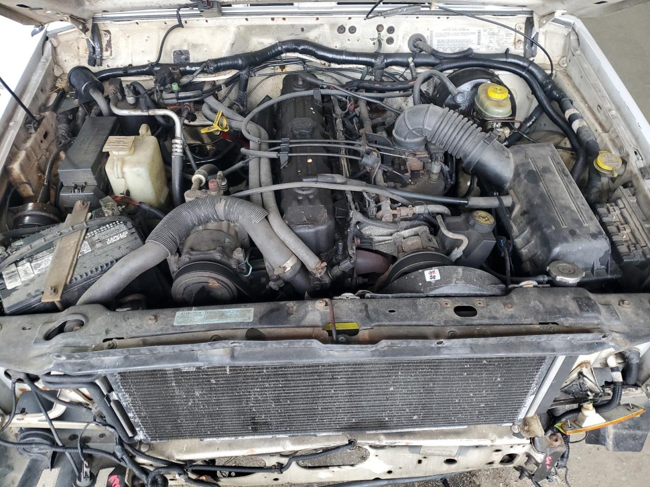 2000 Jeep Cherokee Sport VIN: 1J4FF48S2YL179944 Lot: 89871745