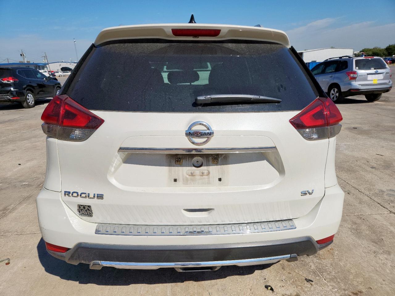 2018 Nissan Rogue S VIN: 5N1AT2MT1JC704182 Lot: 82288845