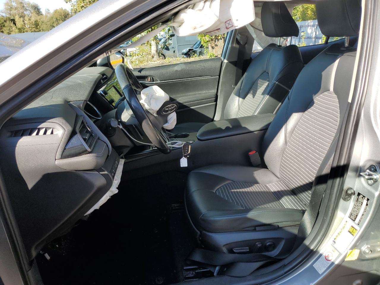 2019 Toyota Camry L VIN: 4T1B11HK5KU689557 Lot: 85389025