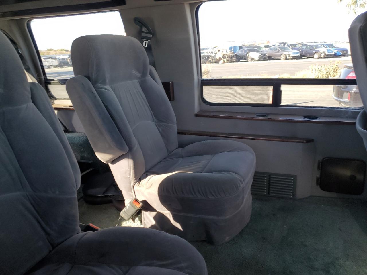 2000 Dodge Ram Van B1500 VIN: 2B6HB11Y6YK129382 Lot: 89992475