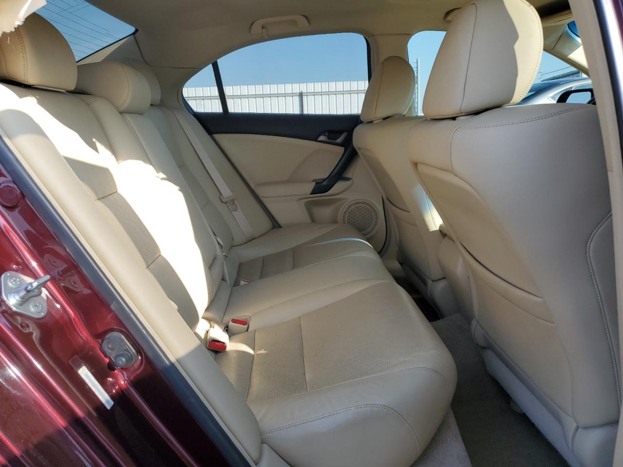 2010 Acura Tsx VIN: JH4CU2F64AC024051 Lot: 82633705