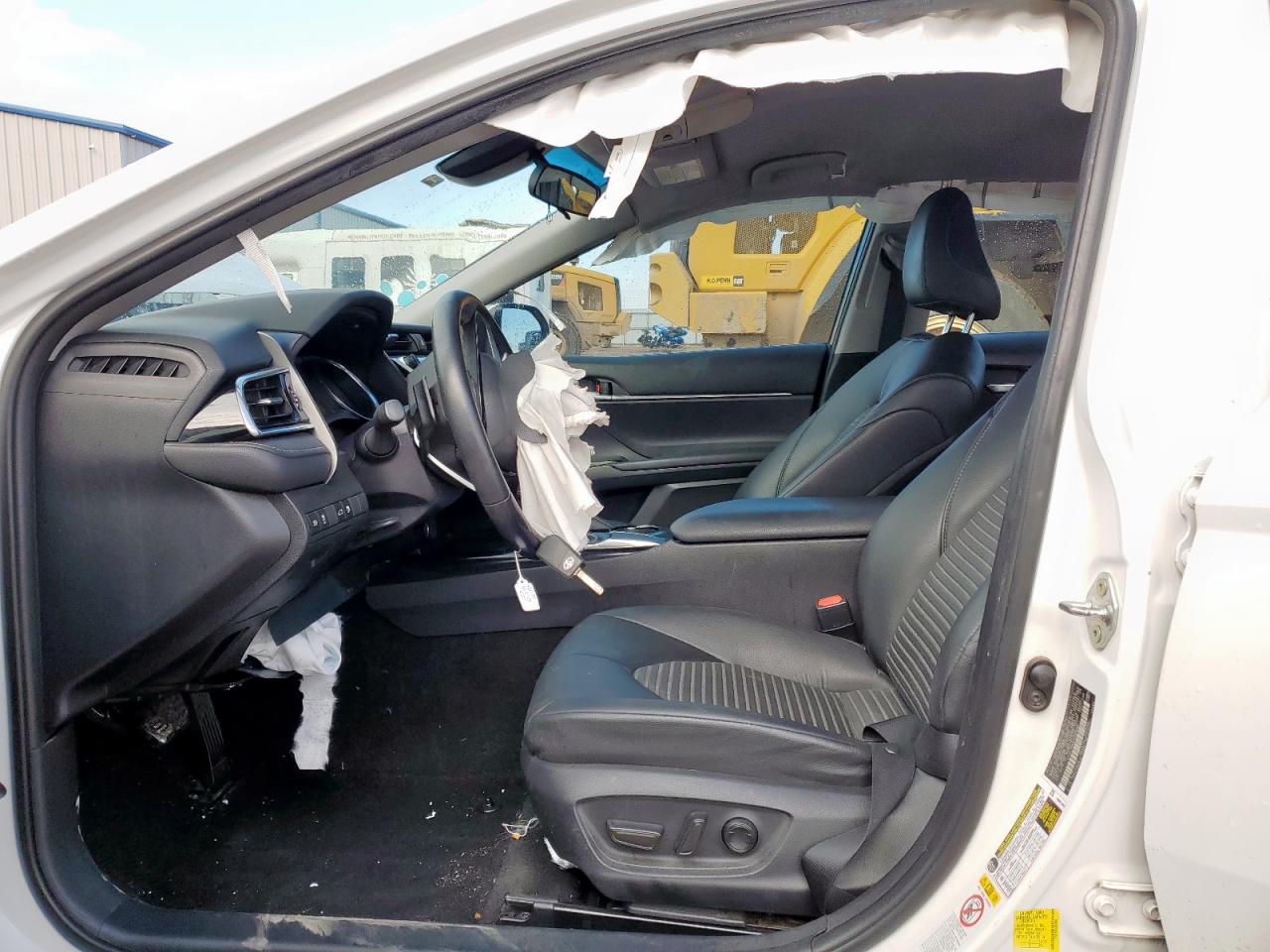 2018 Toyota Camry L VIN: 4T1B11HKXJU549048 Lot: 85314115