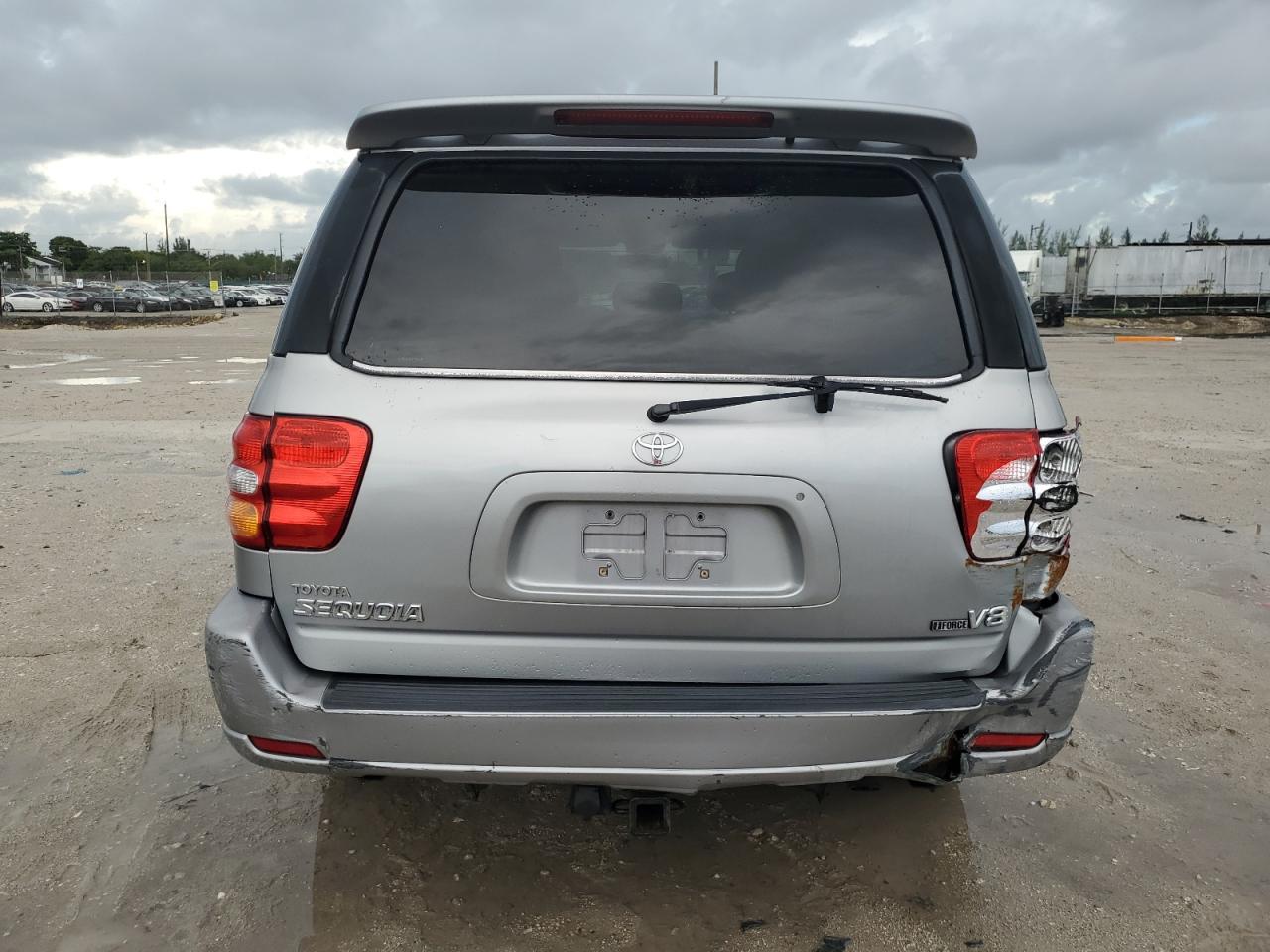 2004 Toyota Sequoia Limited VIN: 5TDZT38A74S226651 Lot: 84810355