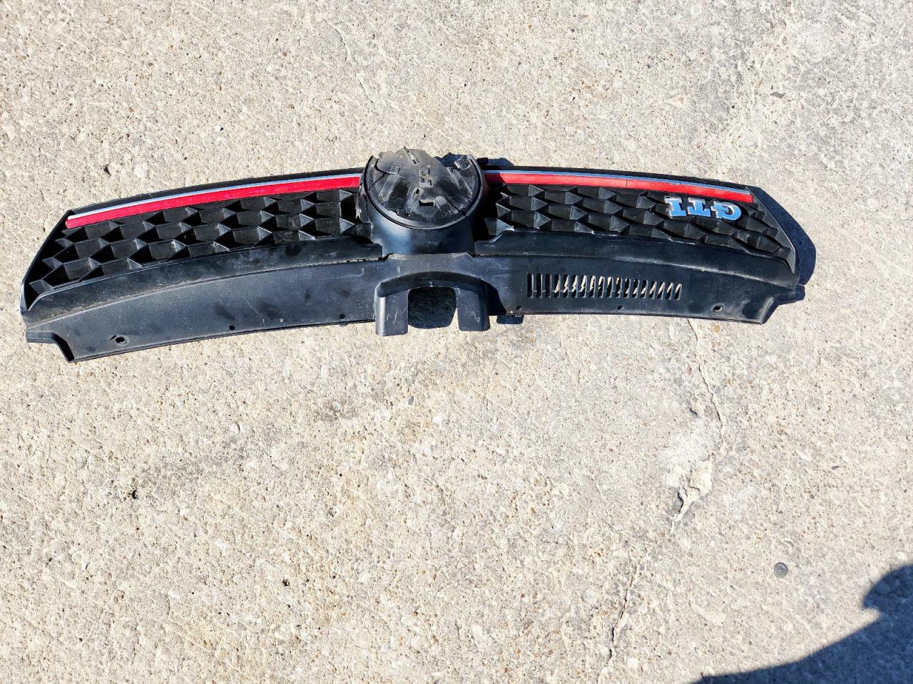 2015 Volkswagen Gti VIN: 3VW4T7AU2FM010387 Lot: 84818695