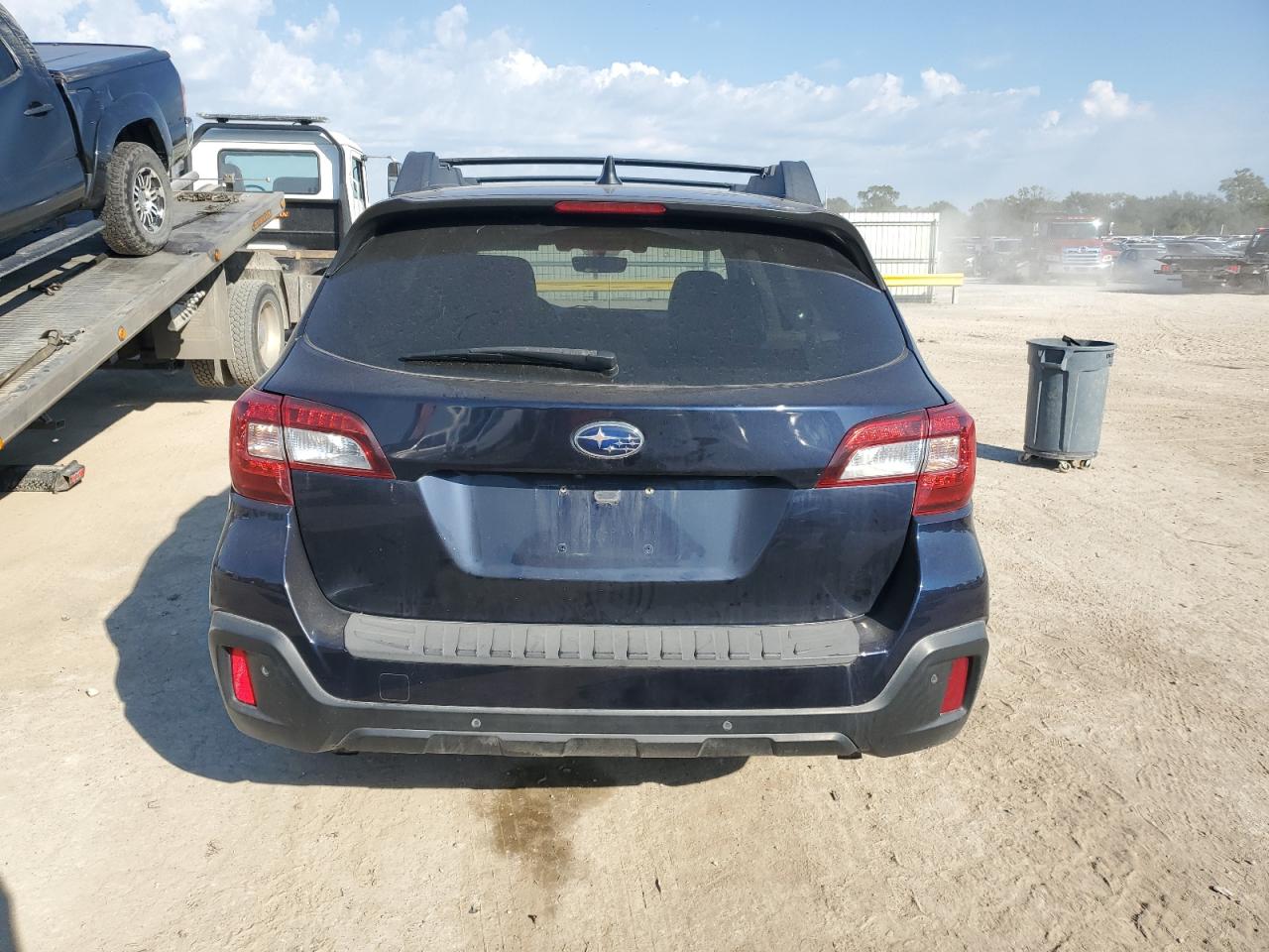 2018 Subaru Outback 3.6R Limited VIN: 4S4BSENC4J3272193 Lot: 86250015