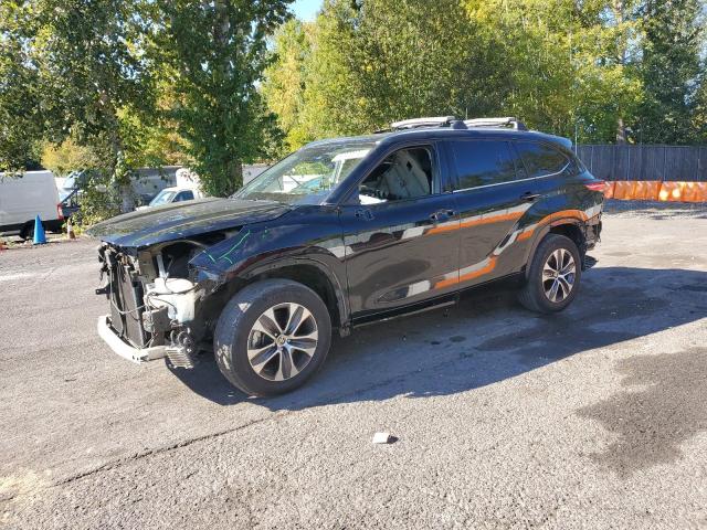 TOYOTA HIGHLANDER XLE 2021