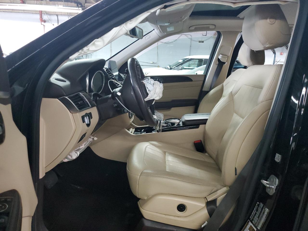 Фото: 4JGDA5HB8HA863499