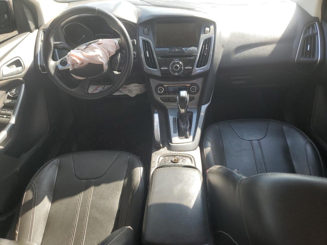 2013 Ford Focus Titanium VIN: 1FADP3J21DL270671 Lot: 86302005