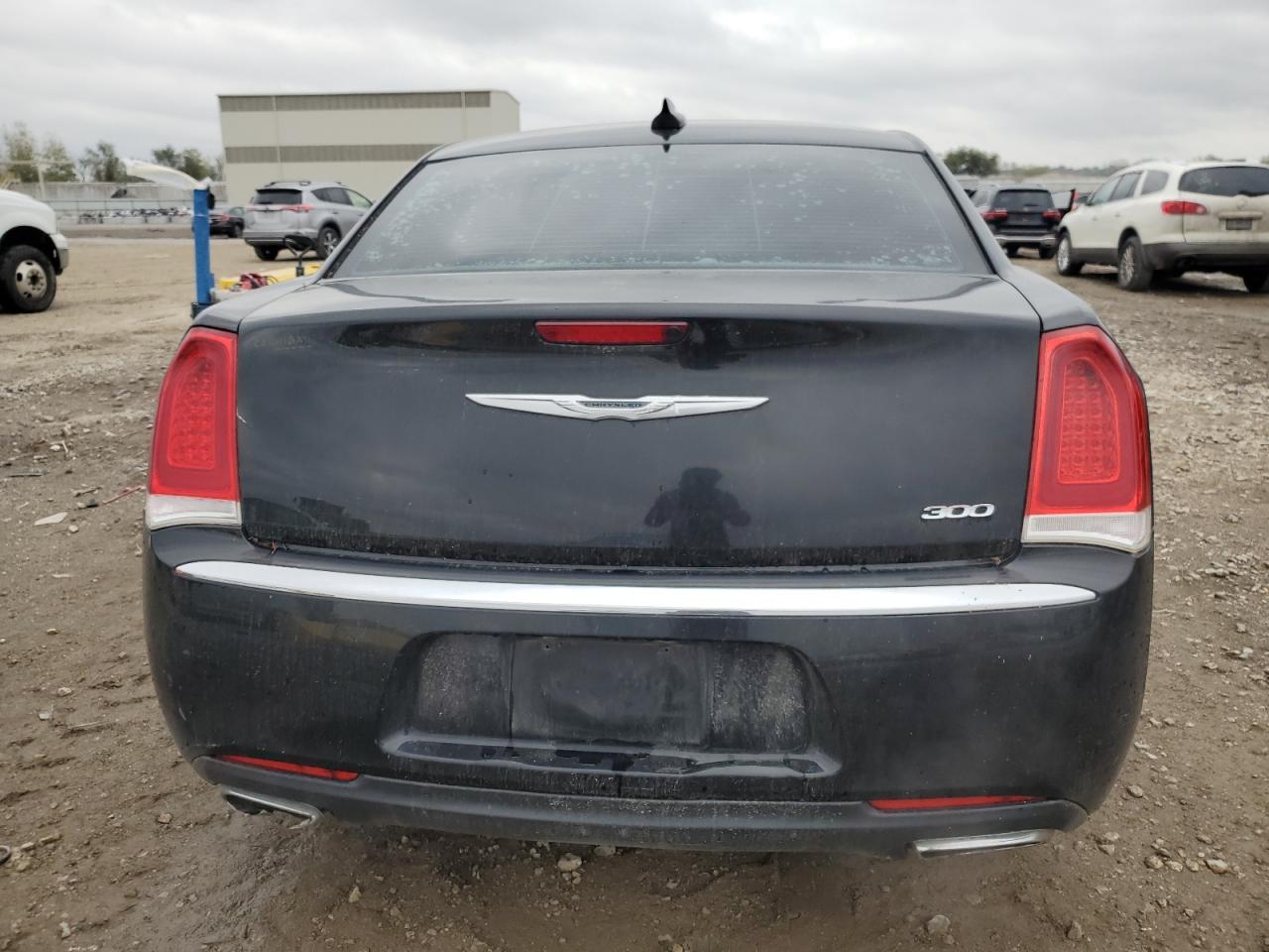 2015 Chrysler 300 Limited VIN: 2C3CCAAG6FH803281 Lot: 82607765