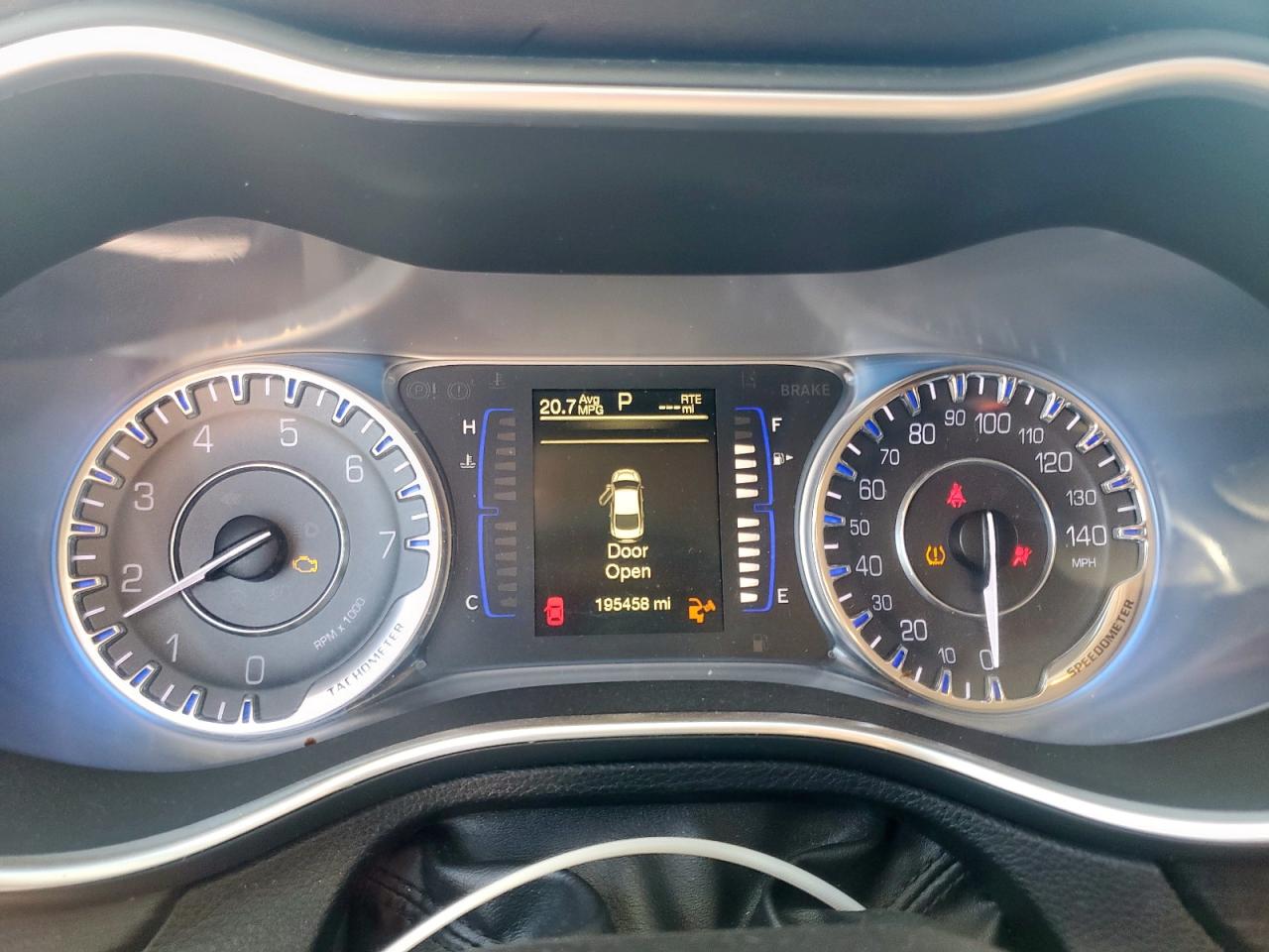 2017 Chrysler 200 Limited VIN: 1C3CCCAB0HN502709 Lot: 90701345