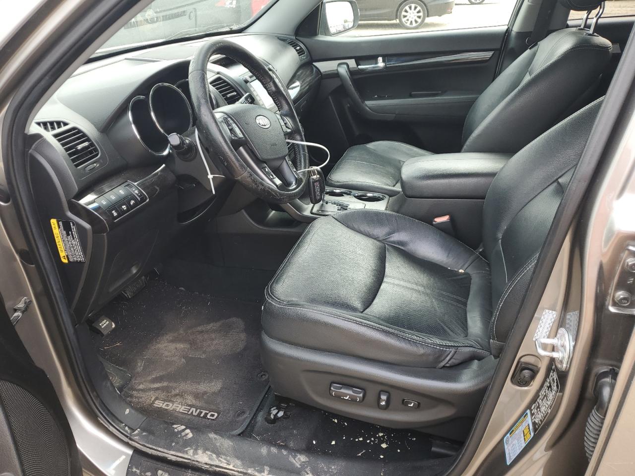 2011 Kia Sorento Ex VIN: 5XYKUDA2XBG040734 Lot: 86081315