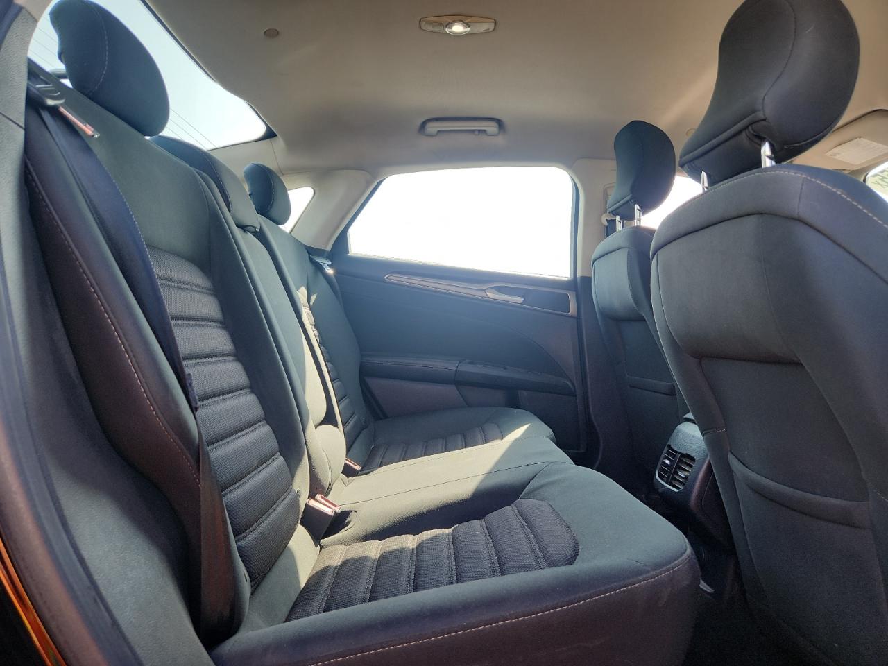 2017 Ford Fusion Se Hybrid VIN: 3FA6P0LU8HR374815 Lot: 82540255