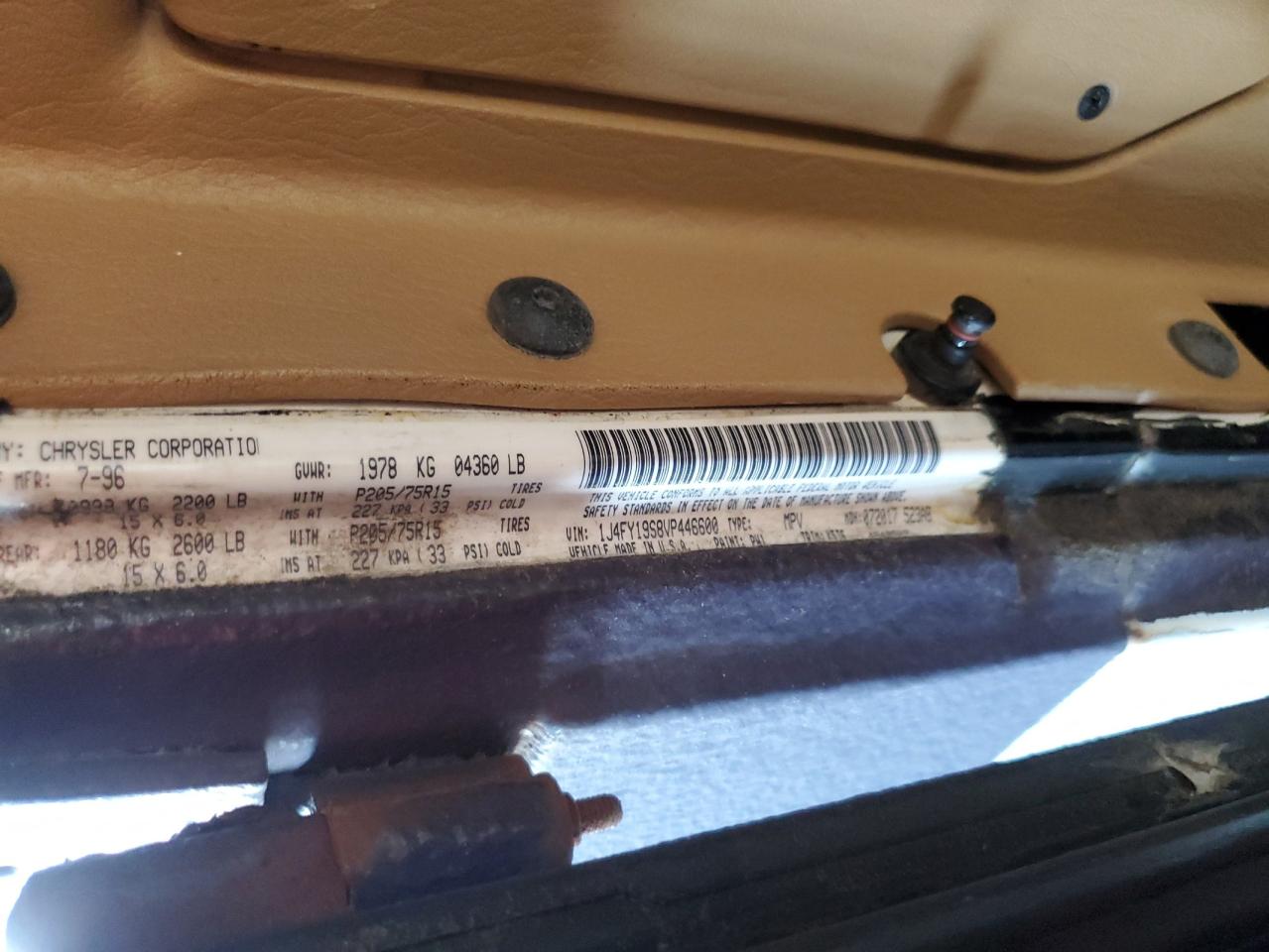 1997 Jeep Wrangler / Tj Sport VIN: 1J4FY19S8VP446600 Lot: 85728315