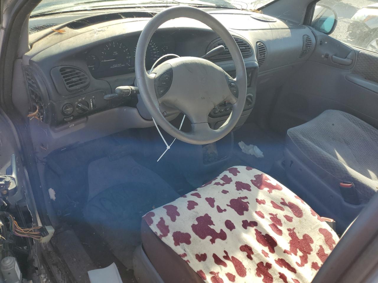 2000 Dodge Grand Caravan Se VIN: 1B4GP44R0YB751669 Lot: 87308975