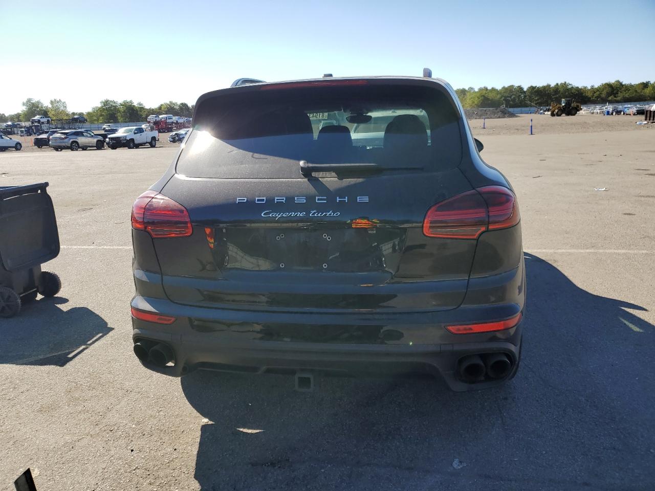 2017 Porsche Cayenne Turbo VIN: WP1AC2A24HLA93038 Lot: 81943455