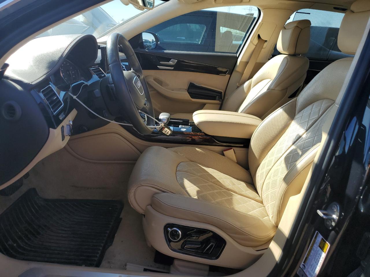 2015 Audi A8 L Quattro VIN: WAU3GAFD4FN028563 Lot: 82477075